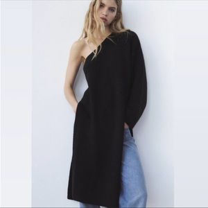 ZARA Asymmetric Sleeve Knit Tunic Size X-Small/Small